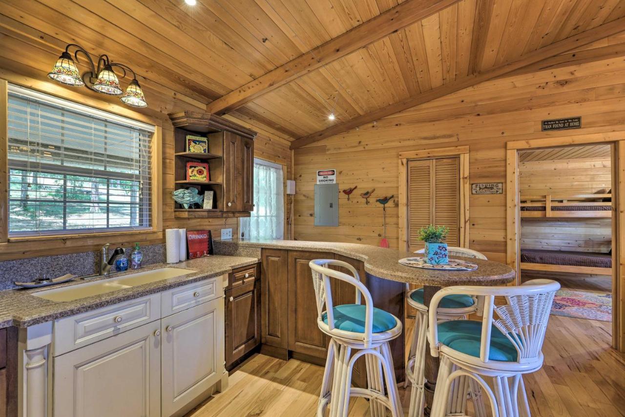 House With Dock And Slide Situated On Lake Sinclair! Sparta Exterior photo